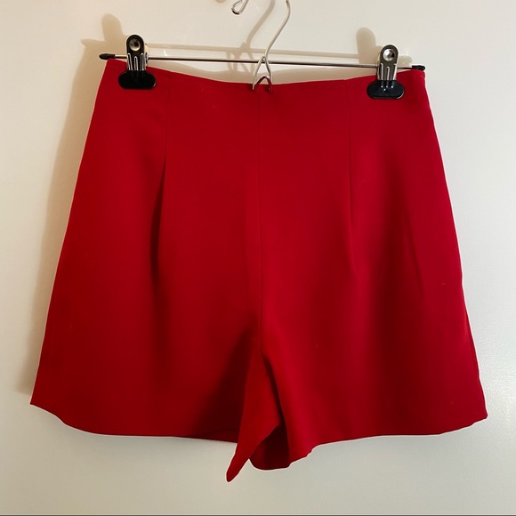 NWT Club Monaco Cecilia Shorts - red, size 0 - Picture 2 of 10